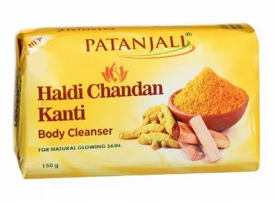 Мило з сандалом та куркумою 150 г Patanjali Haldi-Chandan Kanti Body Cleanser