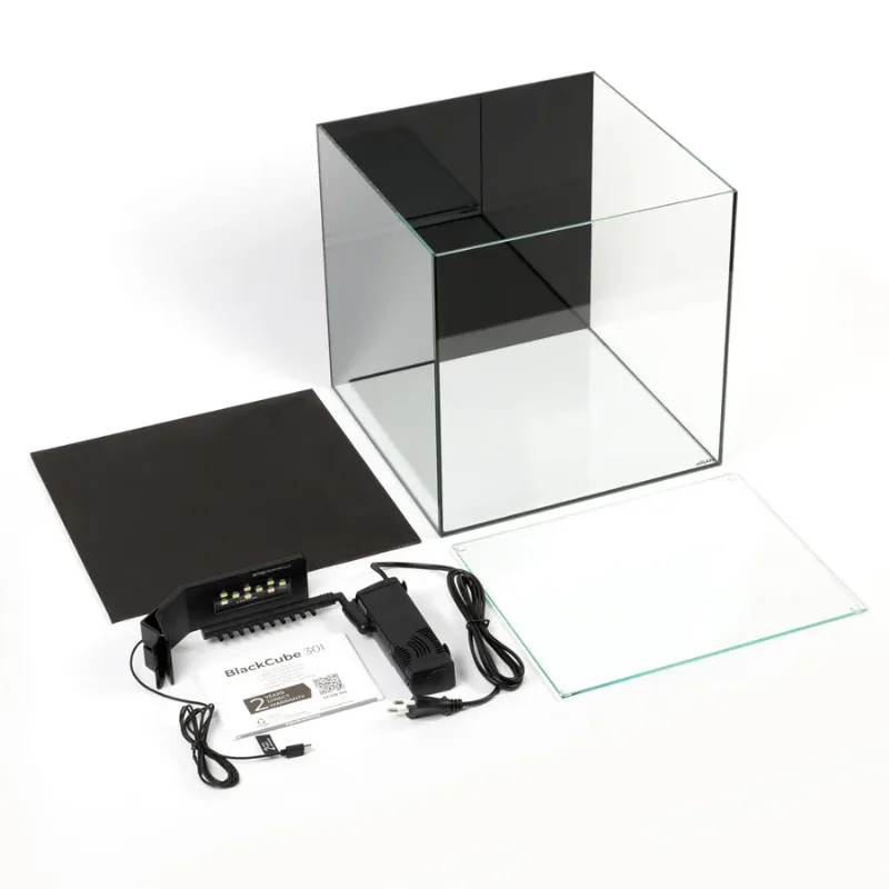 Акваріумний набір BlackCube 30 літрів, з чорною задньою стінкою, 31х31х31 см, скло 4 мм AquaLighter BlackCube Aquarium Kit