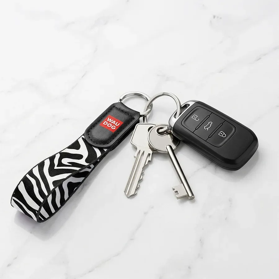 Брелок нейлоновий «Зебра» WAUDOG Family Keychain Zebra